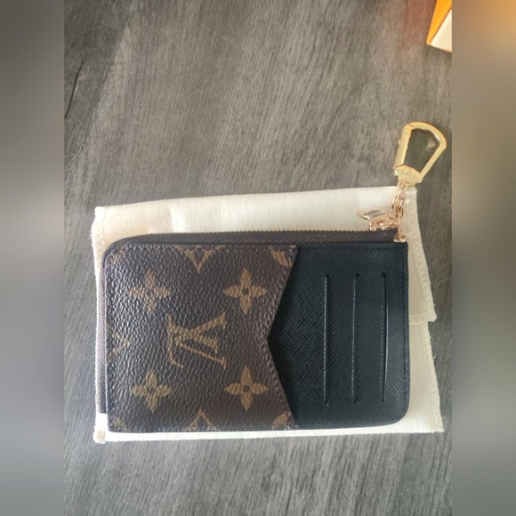 Louis Vuitton Rectro Verso Handbag - Picture 2 of 7